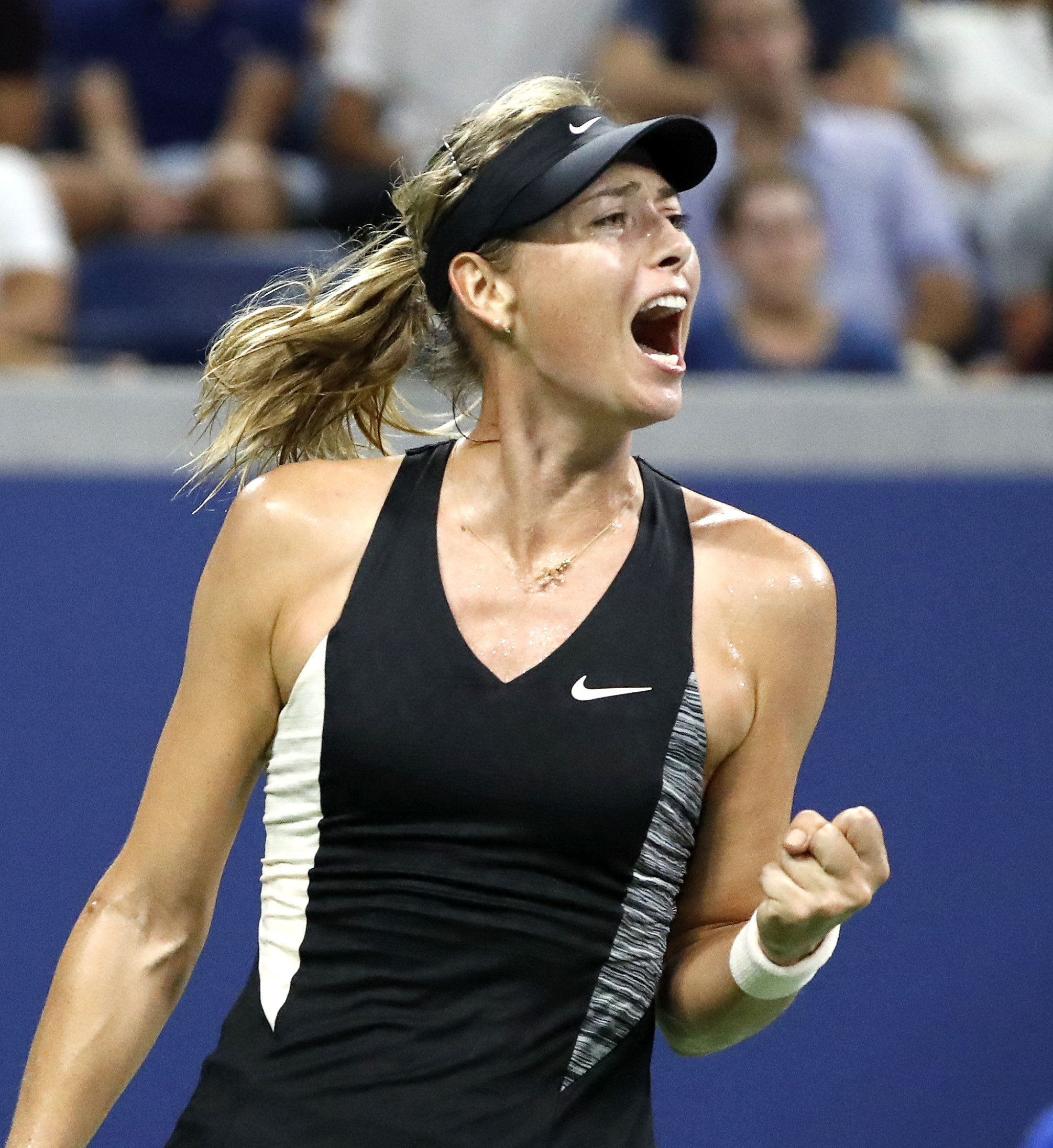 包含莎拉波娃迎来十赛季高光表现，公牛球迷沸腾！的词条